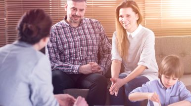 консульская проверка с ребенком