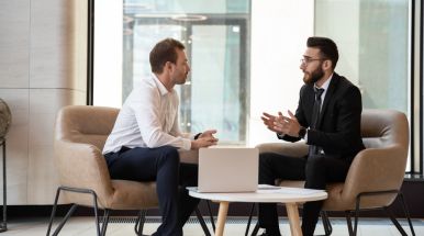 финансовый консультант в банке израиля